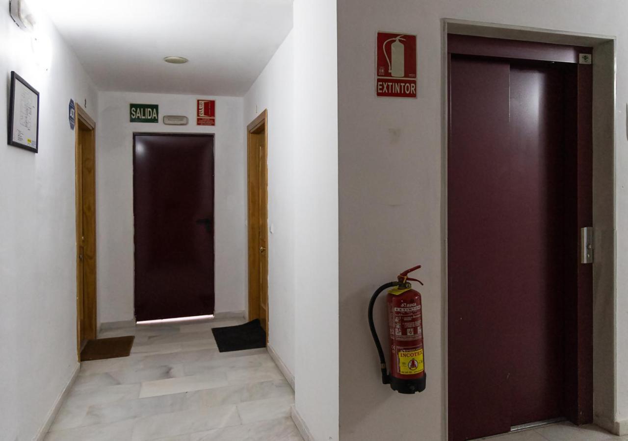 Appartamento Centro Wifi Terraza Parking Ascensor A La Playa A 5 Min Torremolinos Esterno foto